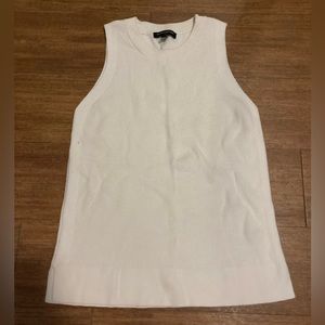 CLOSET CLEAR OUT SALE - Banana Republic cream sleeveless sweater XS